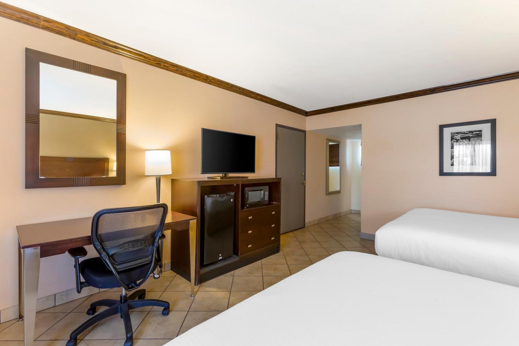 Best Western Plus Raton Hotel Buitenkant foto